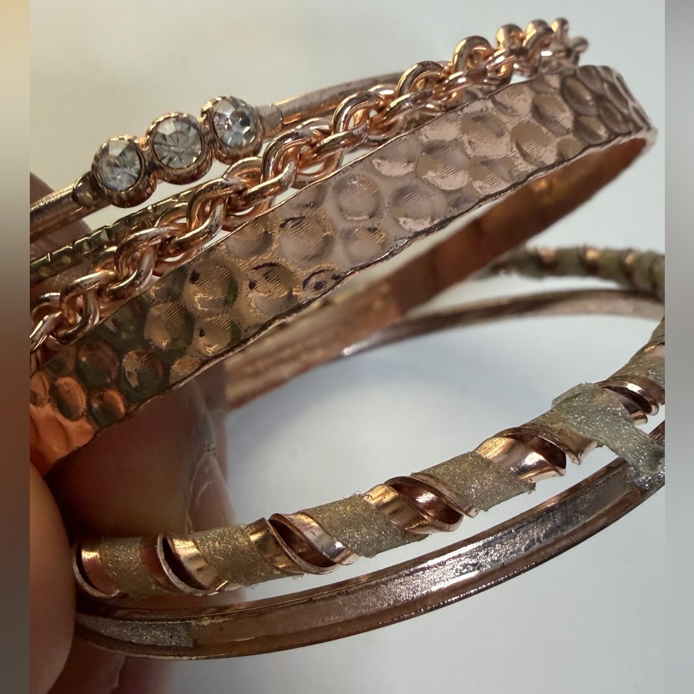 Elegant Rose Gold and Silver Bangle Set - Picture 6 of 10